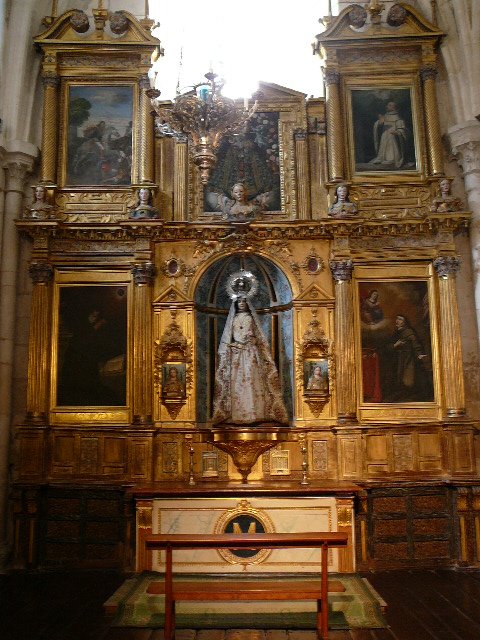 Retable d'une chapelle de l'église du Monastère Royal de <i>las Huelgas</i> à Burgos 